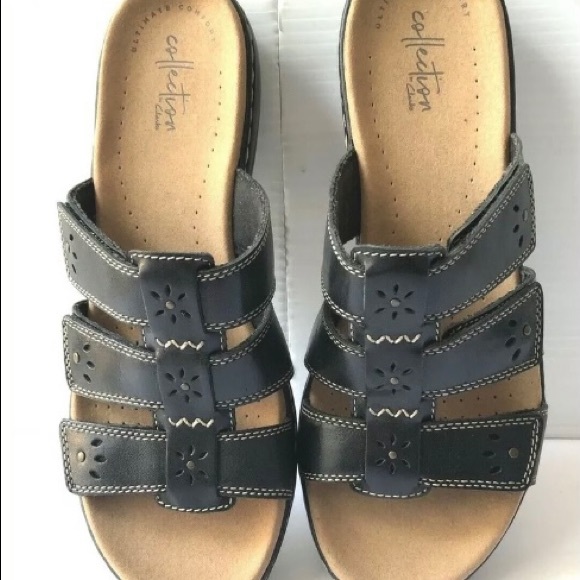 clarks memory foam sandals